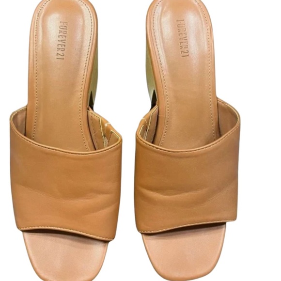 Rare FOREVER 21 Chunky Platform, Trendy & Comfy! - Picture 5 of 5